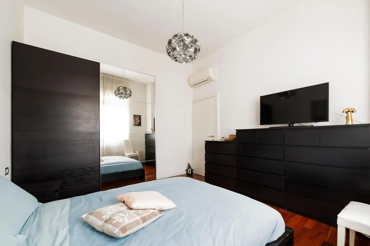 Milano Calvairate Balcony Apt 0*, Milan Italy